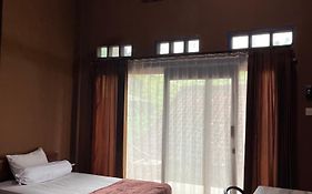 Fullmoon Homestay