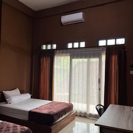 Fullmoon Homestay Kuta  Extérieur photo