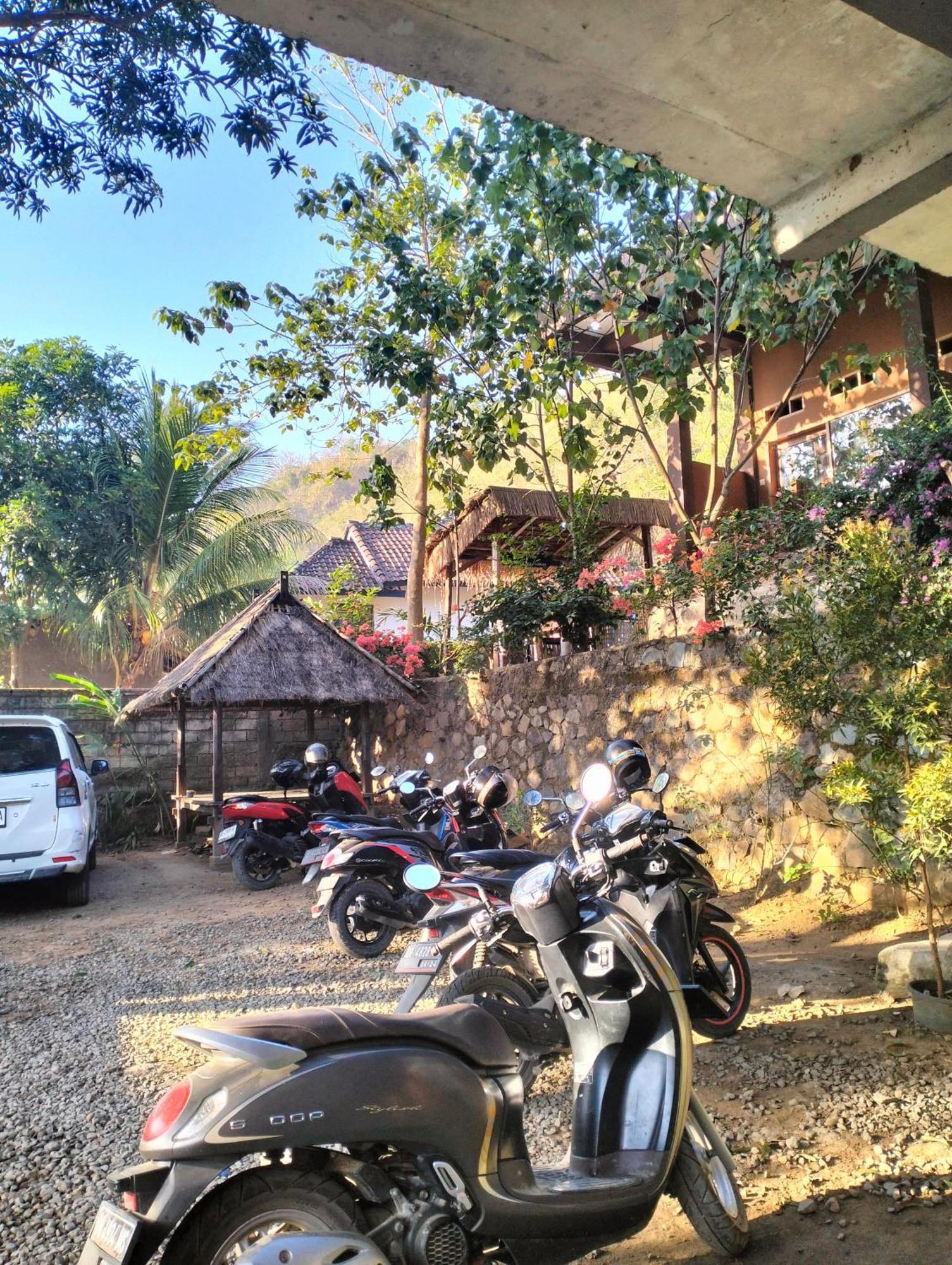 Fullmoon Homestay Kuta  Extérieur photo